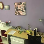 Wim's Place Amsterdam Airport / 2*