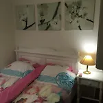 Wim's Place Schiphol Amsterdam Airport Bed & Breakfast Hoofddorp