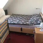 Wim's Place Amsterdam Airport / Bed & Breakfast 2*