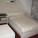 Wim's Place Schiphol Amsterdam Airport Bed & Breakfast