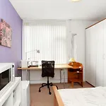 Wim's Place Amsterdam Airport / Hoofddorp