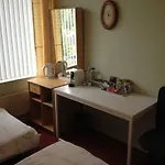 Wim's Place Amsterdam Airport / Bed & Breakfast 2*