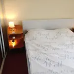 Wim's Place Amsterdam Airport / Bed & Breakfast