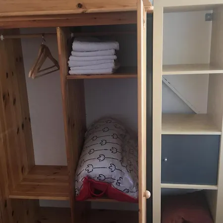 Wim's Place Schiphol Amsterdam Airport 2*