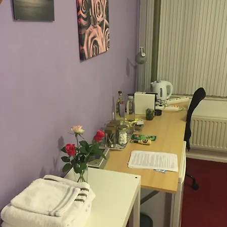 Wim's Place Schiphol Amsterdam Airport Bed & Breakfast 2*