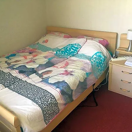 Wim's Place Schiphol Amsterdam Airport Bed & Breakfast 2*