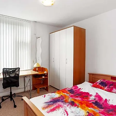 Wim's Place Schiphol Amsterdam Airport Bed & Breakfast Hoofddorp