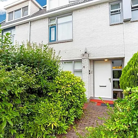 Wim's Place Schiphol Amsterdam Airport Bed & Breakfast 2*