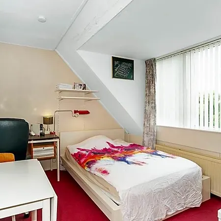 Wim's Place Schiphol Amsterdam Airport Bed & Breakfast