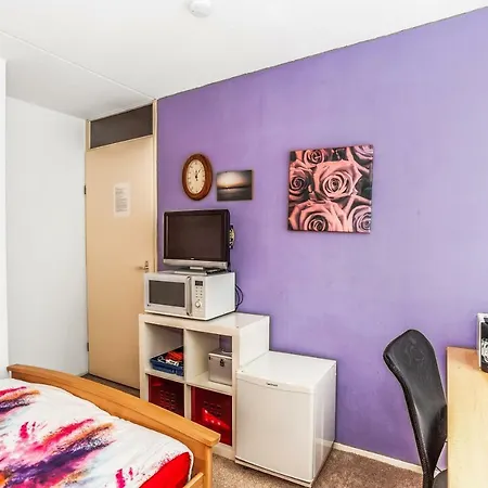 Oda ve Kahvaltı Wim's Place Schiphol Amsterdam Airport Hoofddorp