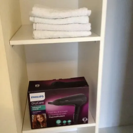 Wim's Place Schiphol Amsterdam Airport Bed and breakfast Hoofddorp