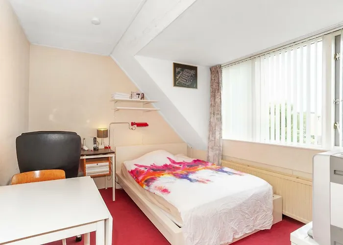 Wim's Place Schiphol Amsterdam Airport Alojamento de Acomodação e Pequeno-almoço Hoofddorp