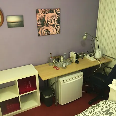 Wim's Place Schiphol Amsterdam Airport Отель типа 