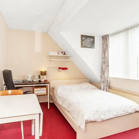 Alojamento de Acomodação e Pequeno-almoço Wim's Place Schiphol Amsterdam Airport